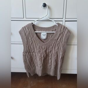 Abercrombie Sweater Vest
